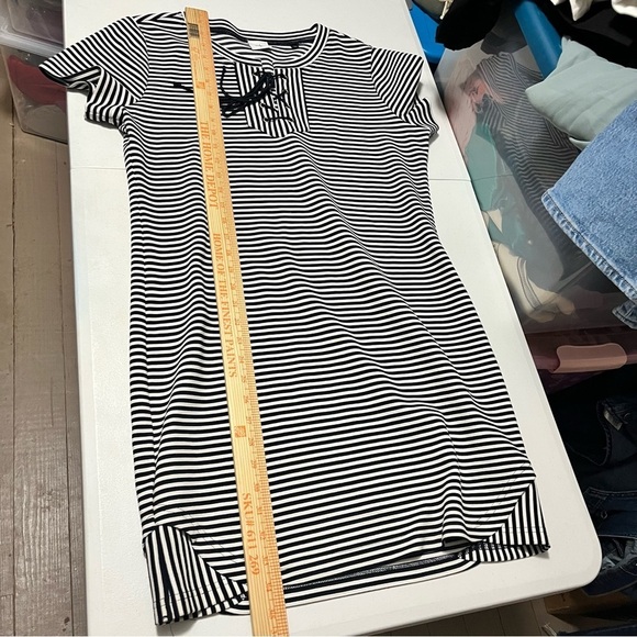 Cabi Captain Shift Dress Nautical Navy Blue White Stripe Medium B - Picture 6 of 7